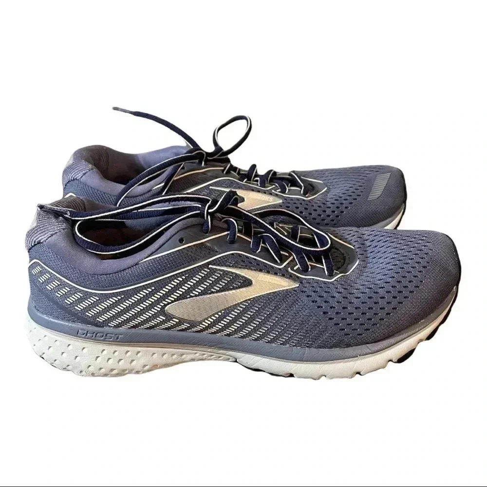 Brooks Ghost 12 Women's Running Shoe Sz 9.5